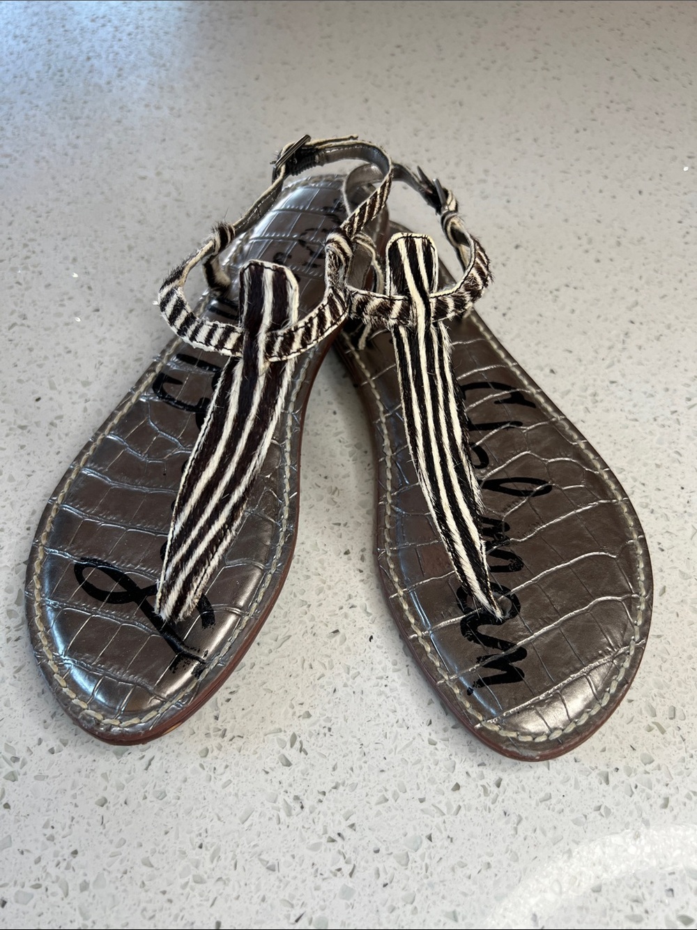 Sam Edelman Women's Black Croc-Embossed T-Strap Sandals with Zebra Print